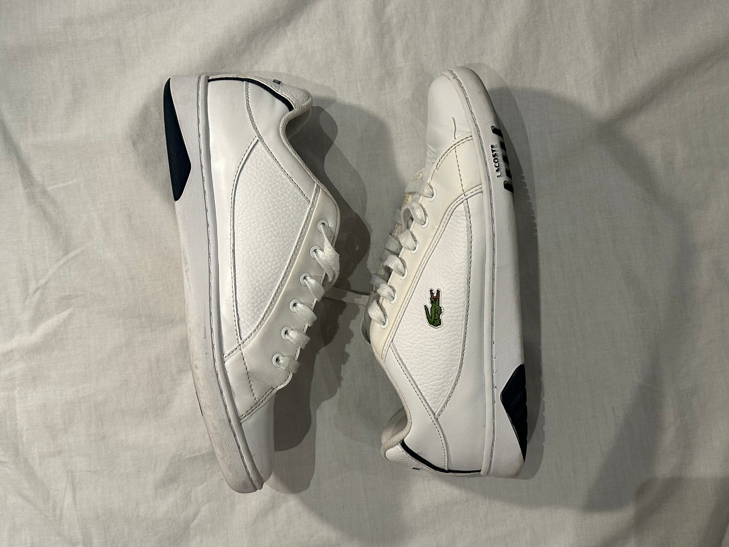 Lacoste Sneaker Shoes (US 9) - White, Navy - 9/10 Condition
